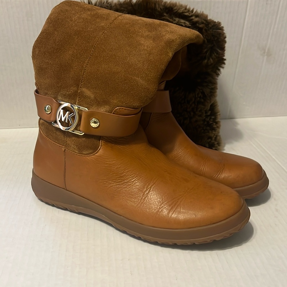 MICHAEL KORS Women's Winter Caramel faux Fur Boots 6.5